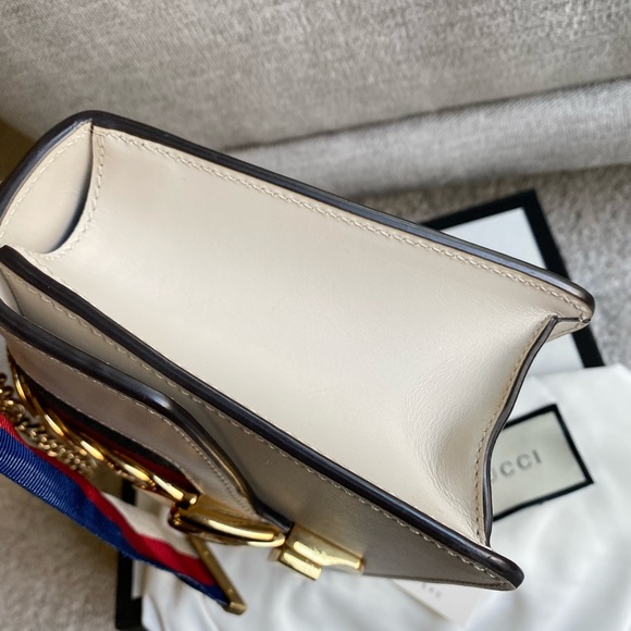 SOLD Gucci Sylvie mini calfskin bag - Picture 3 of 9